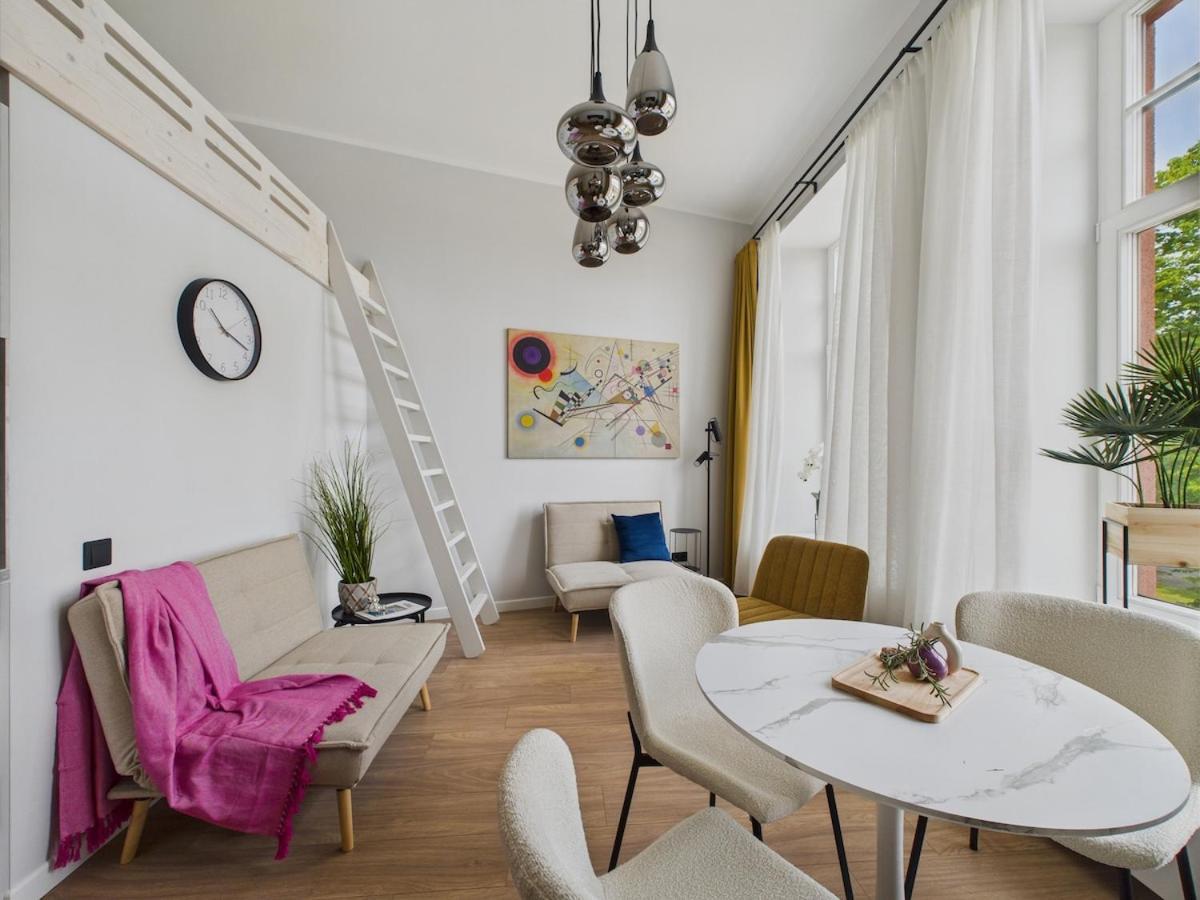 Modernist Loft In Old Town Appartamento *