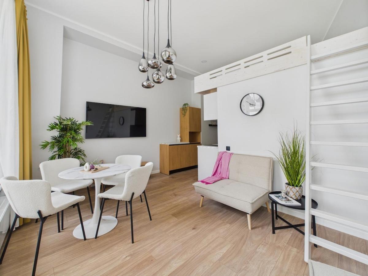 Modernist Loft In Old Town Riga